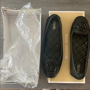 BRAND NEW MICHAEL KORS NEW WITH BOX